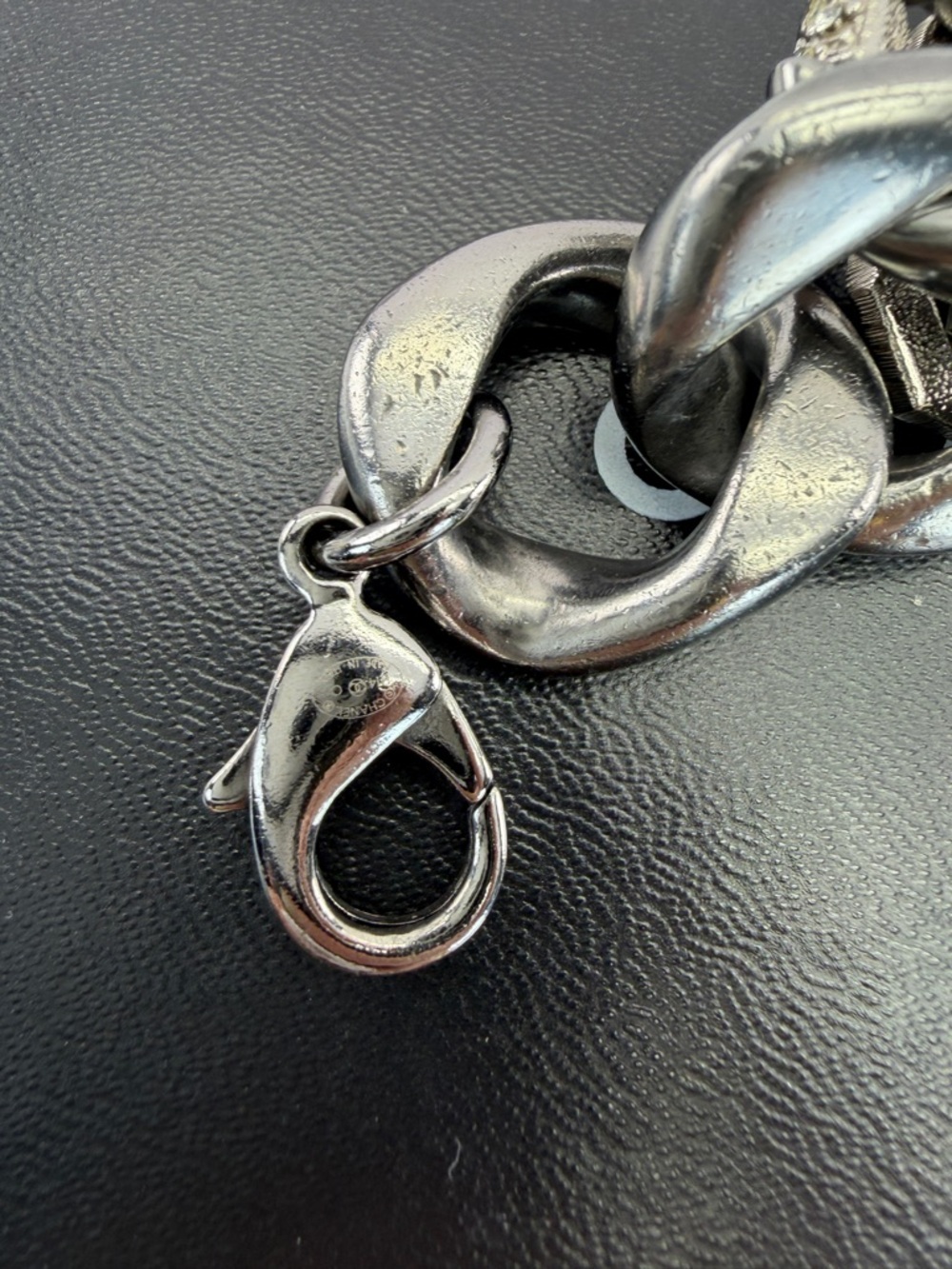 CHANEL Ruthenium Gunmetal and Crystal Art Deco Bracelet with CC Charm - Picture 10 of 14